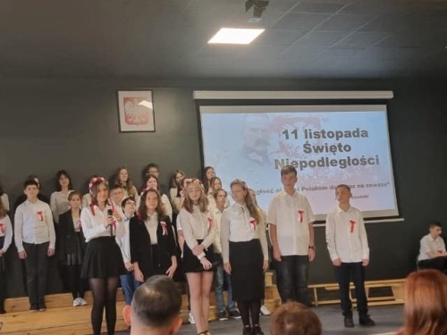 Zdjęcie z obchodów Jubileuszu 100-lecia Jedynki