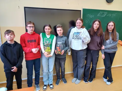 Zdjęcie z akcji zbierania groszy