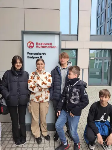 Zdjęcie wizyty uczniów w ramach projektu