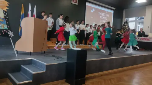 Zdjęcia z montażu słowno-muzycznego