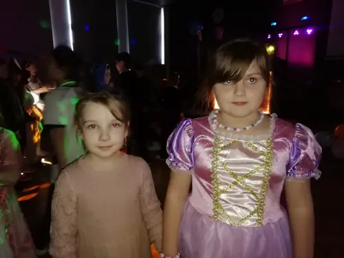 Zdjęcie dzieci na balu