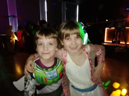 Zdjęcie dzieci na balu