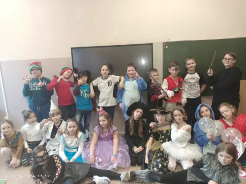 Zdjęcie dzieci na balu