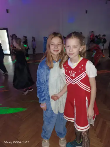 Zdjęcie dzieci na balu