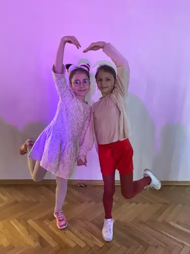 Zdjęcie dzieci na balu