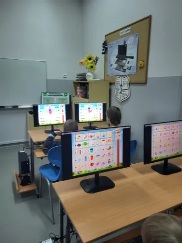 Zdjęcie z wizyty przedszkolaków w ramach Dni Otwartych